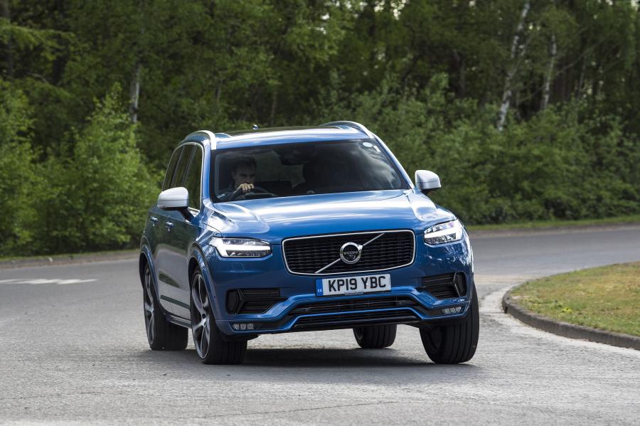  Volvo XC90 D5 R-Design 2015 года  (UK) (фото 43 из 44)